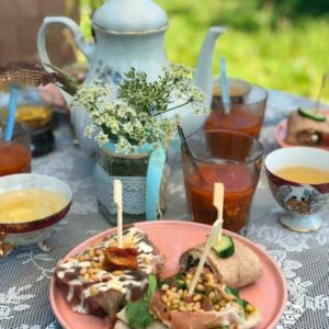 Foto van een brunch in landelijke sfeer op de Eemlandhoeve